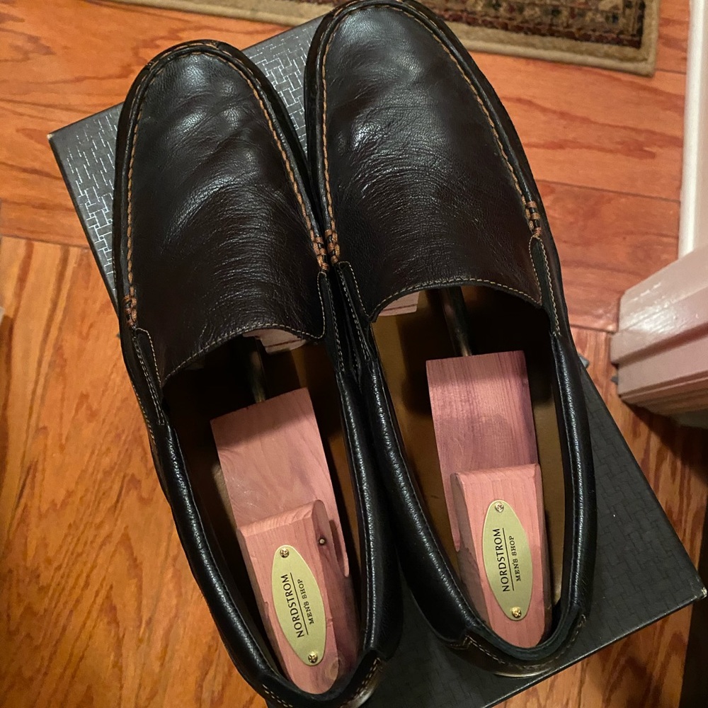 Cole Haan Black shoes